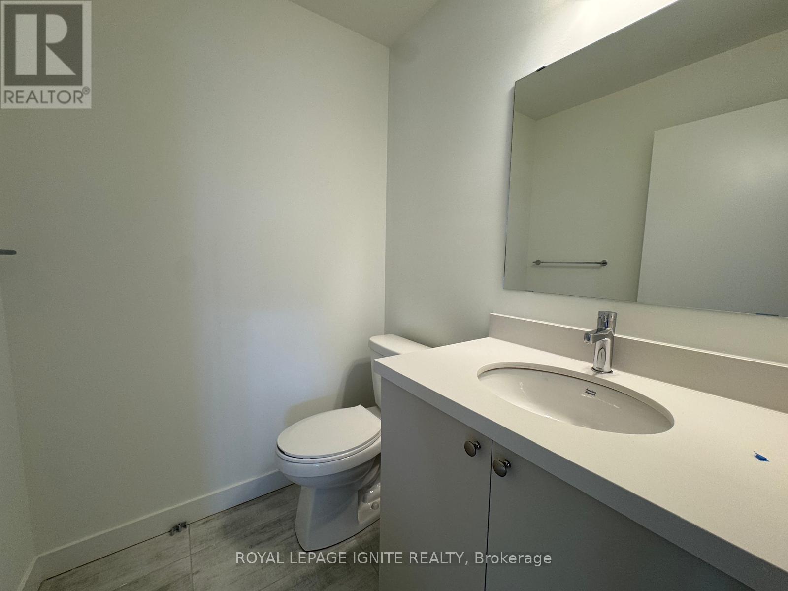 #322 51 CLARINGTON BOULEVARD - 26