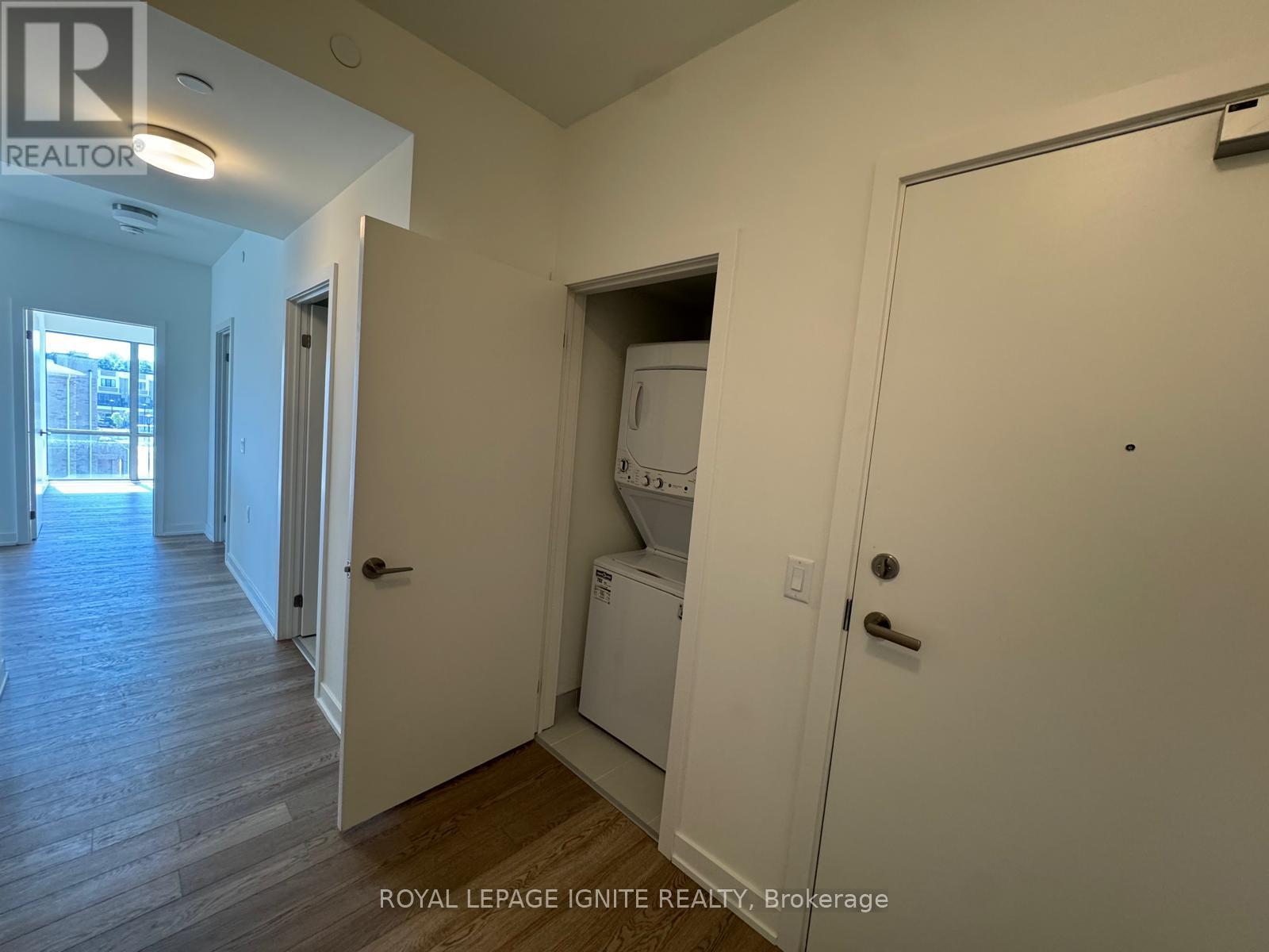 #322 51 CLARINGTON BOULEVARD - 27