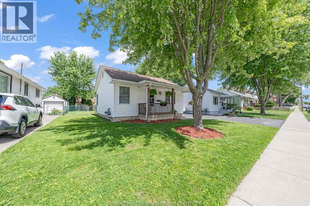 1196 Curry AVENUE - 4