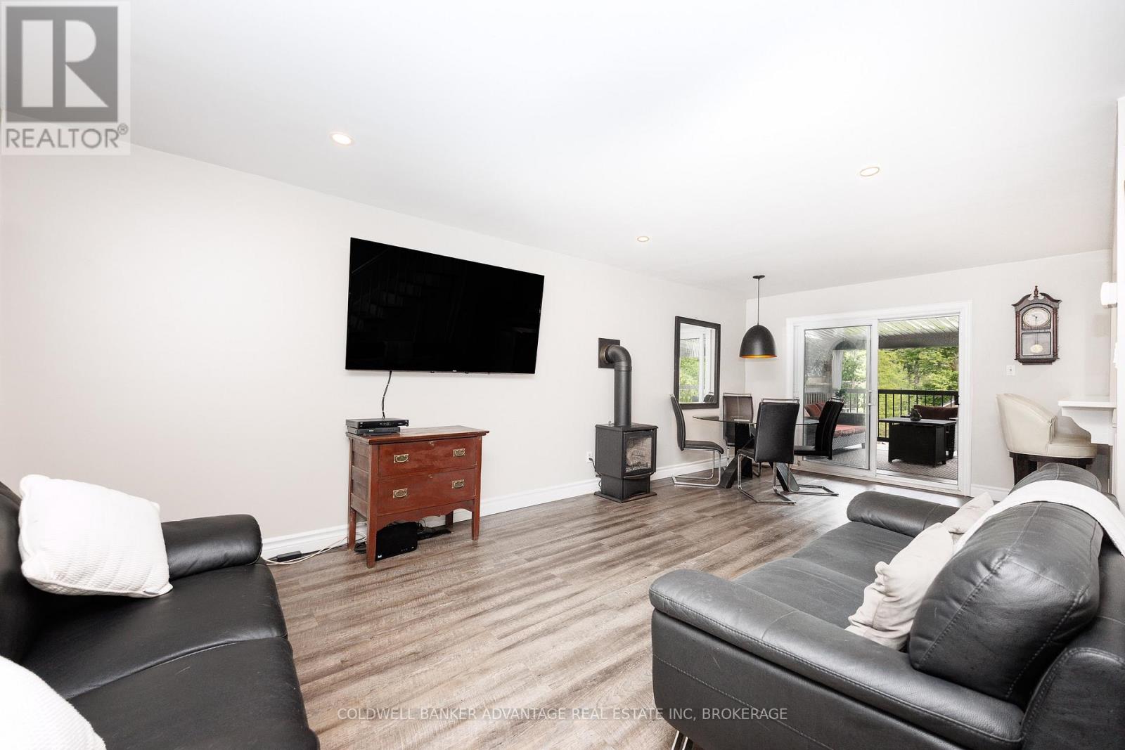 10448 LAKESHORE ROAD W - 12