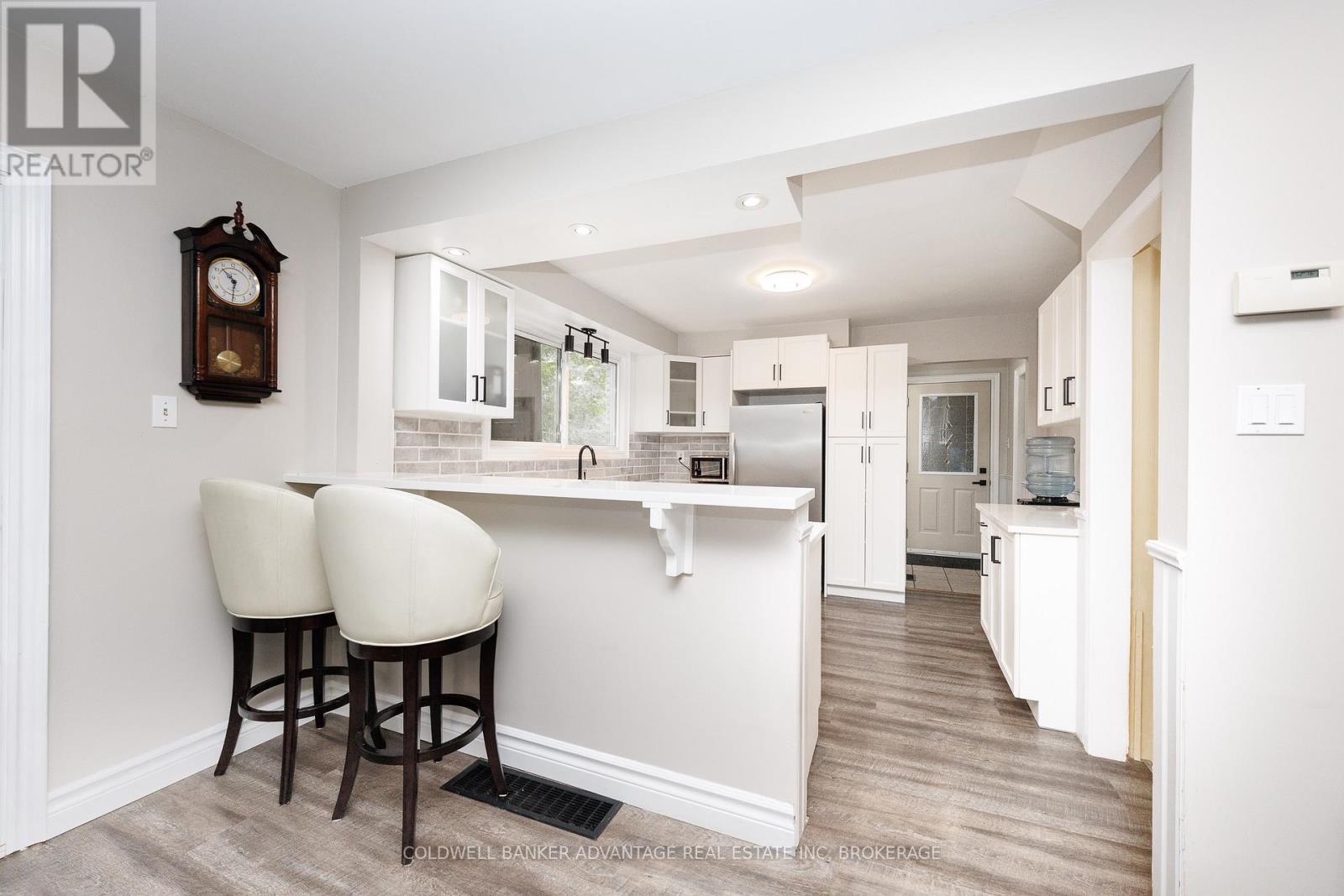 10448 LAKESHORE ROAD W - 15