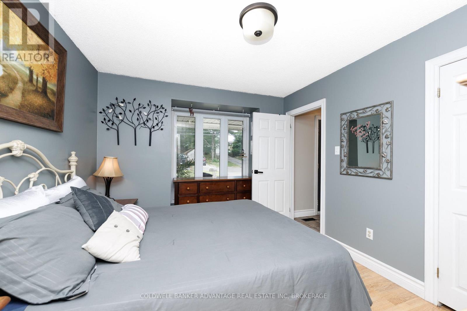 10448 LAKESHORE ROAD W - 21