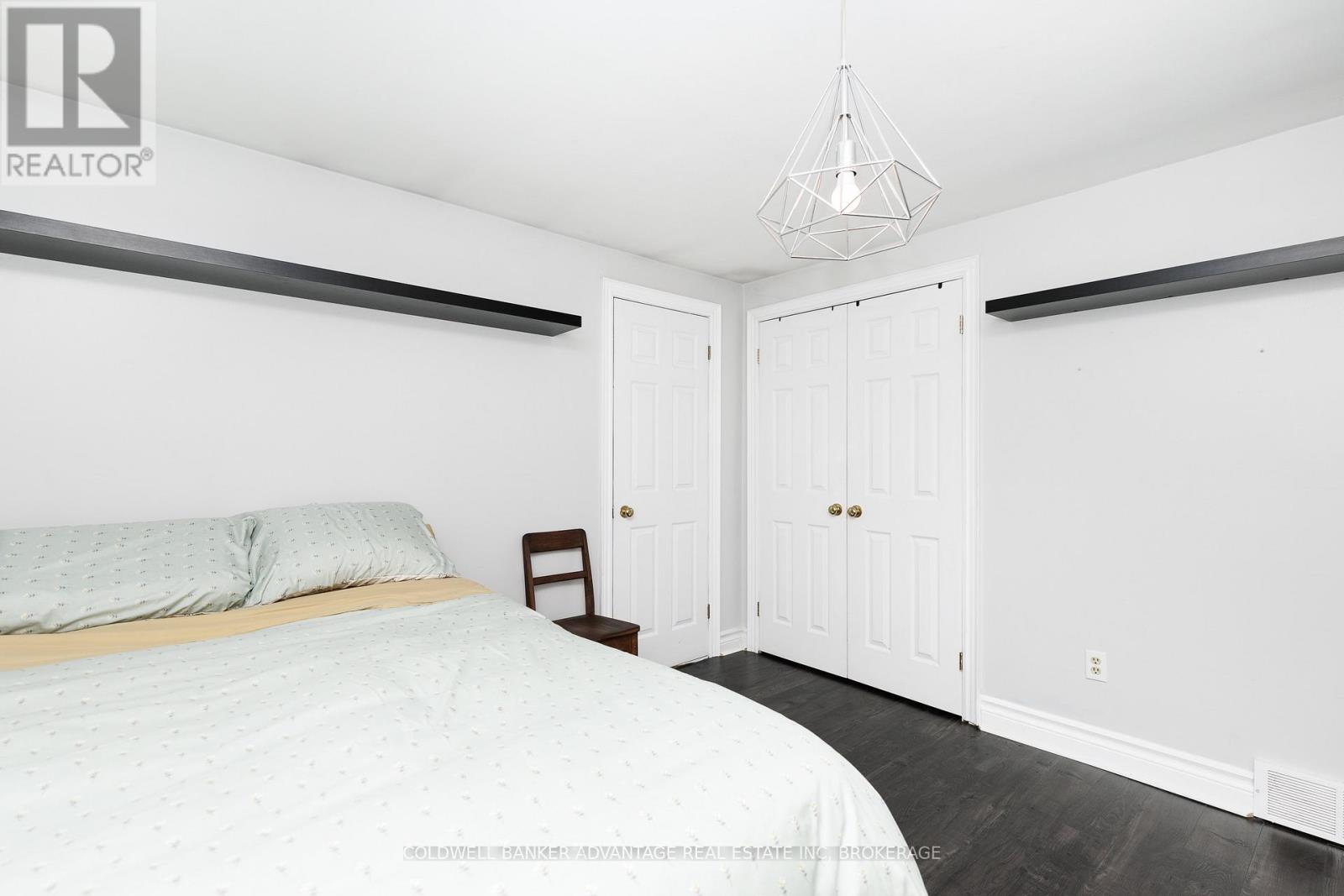 10448 LAKESHORE ROAD W - 23