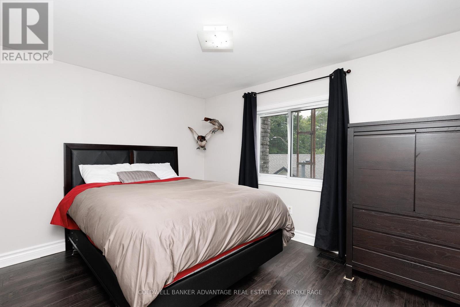 10448 LAKESHORE ROAD W - 25