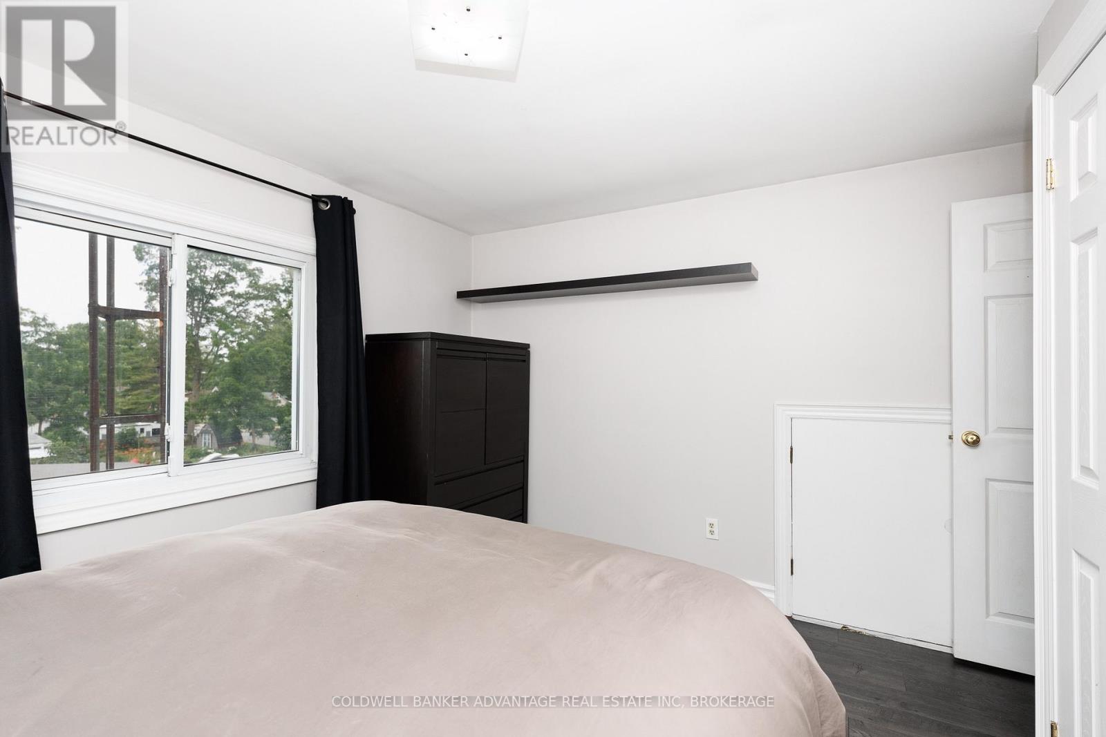 10448 LAKESHORE ROAD W - 26