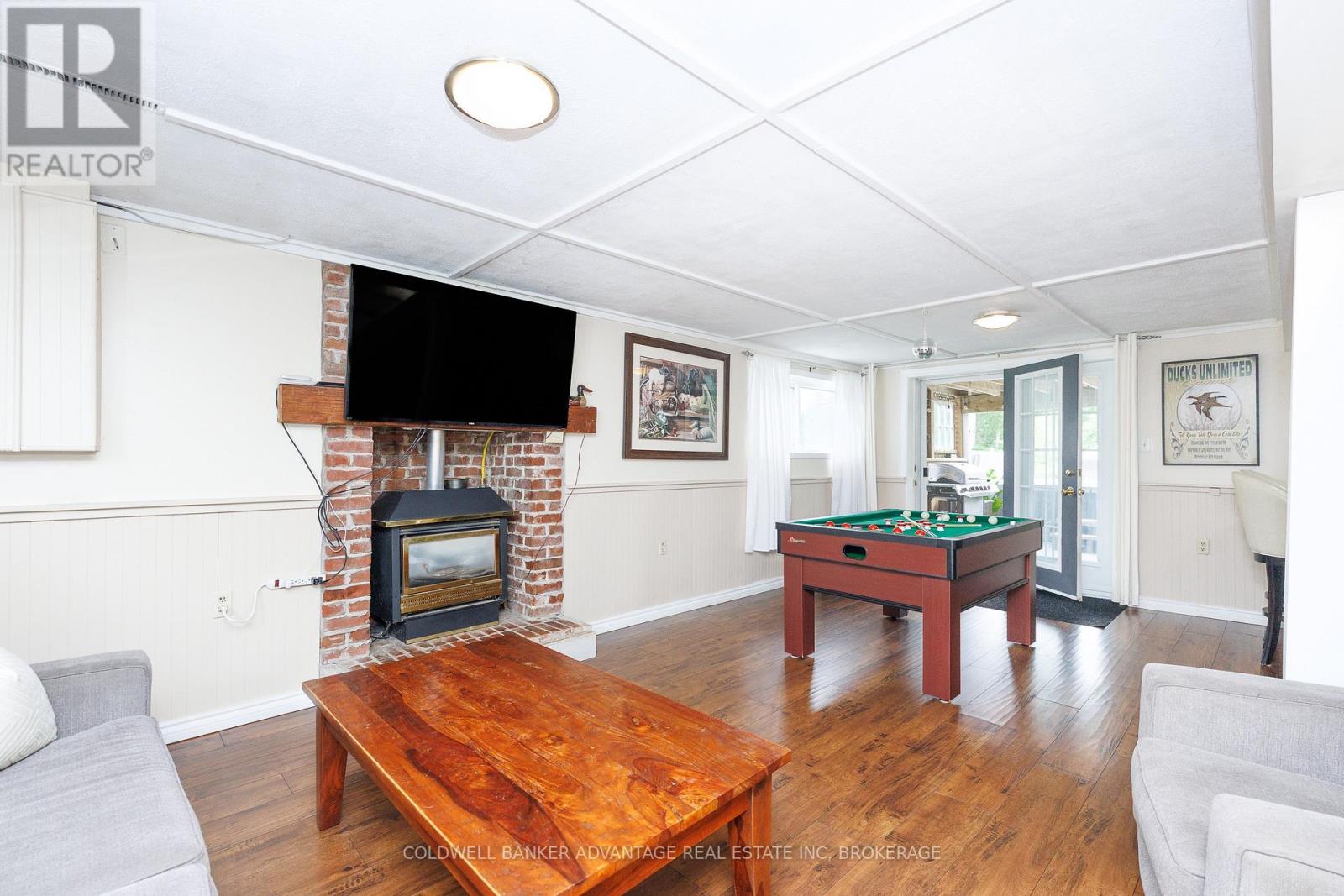 10448 LAKESHORE ROAD W - 32
