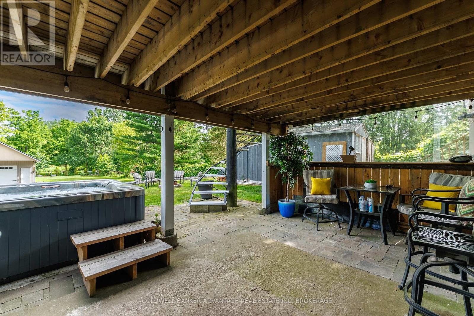10448 LAKESHORE ROAD W - 33