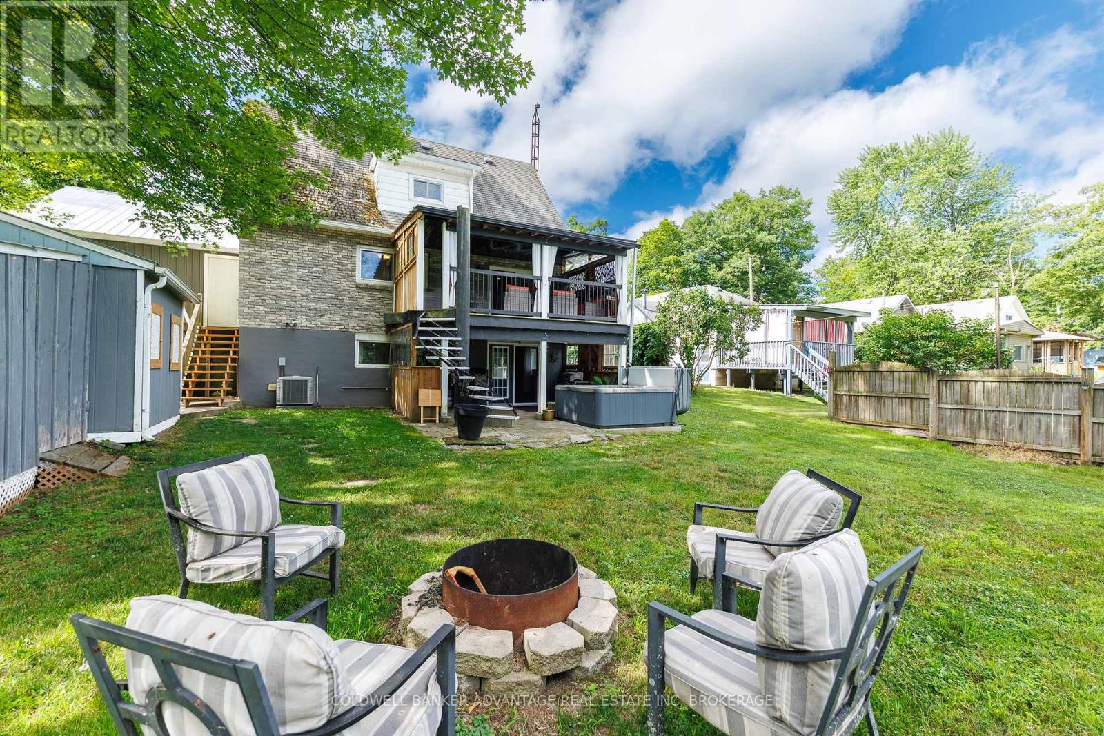 10448 LAKESHORE ROAD W - 35