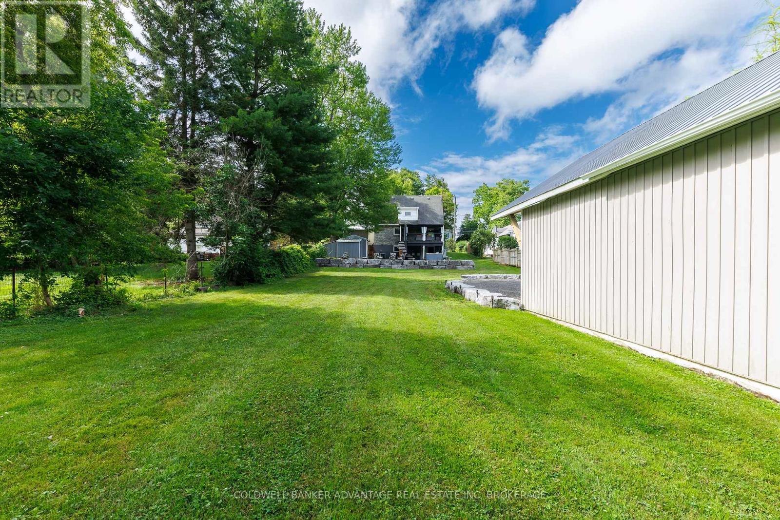 10448 LAKESHORE ROAD W - 41