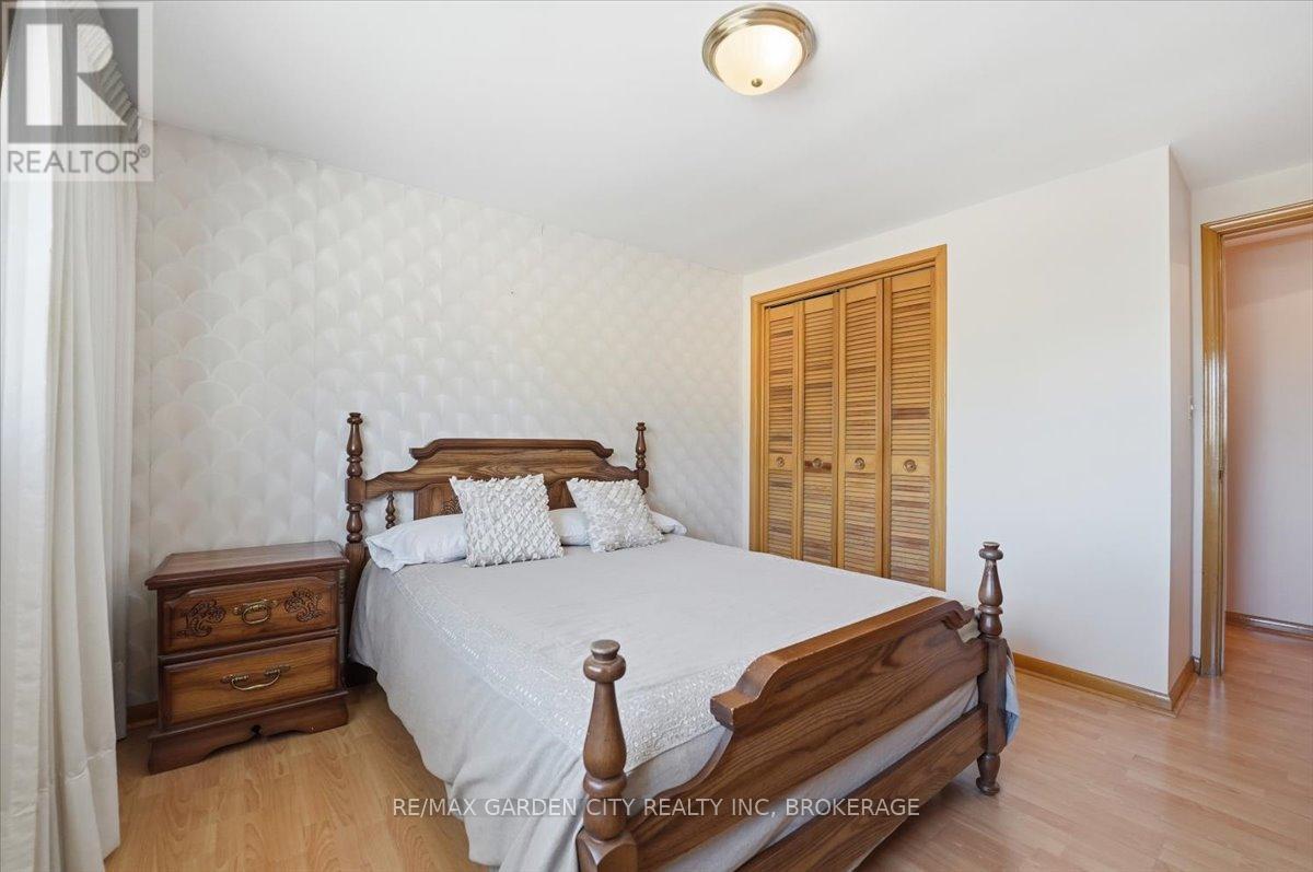 41 ALBERT STREET W - 22