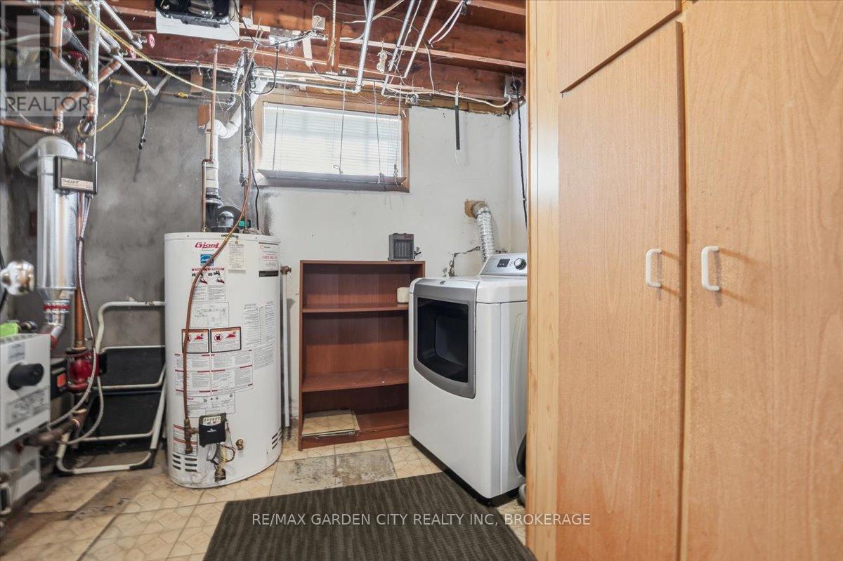 41 ALBERT STREET W - 30