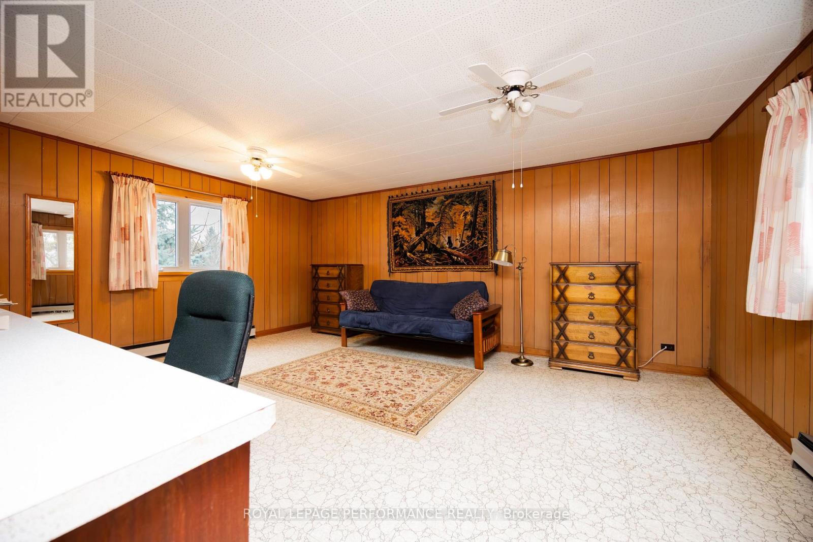 11 PETER STREET - 20