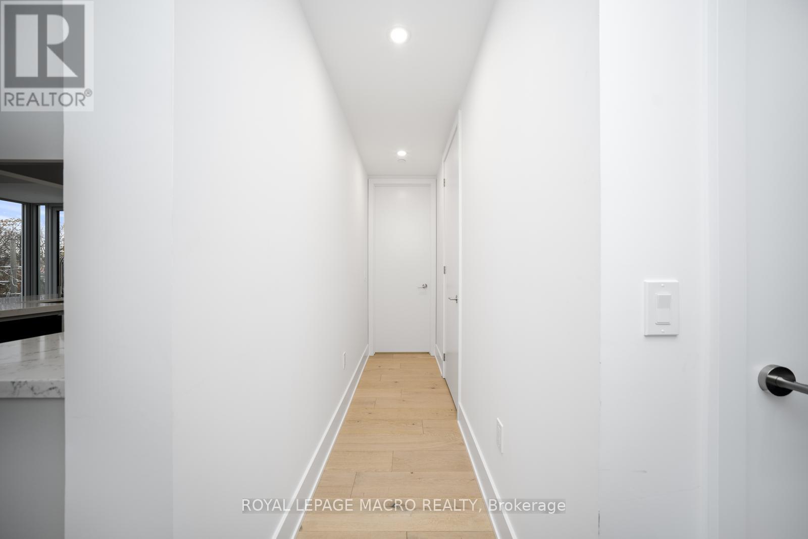 #403 346 DAVENPORT ROAD - 27