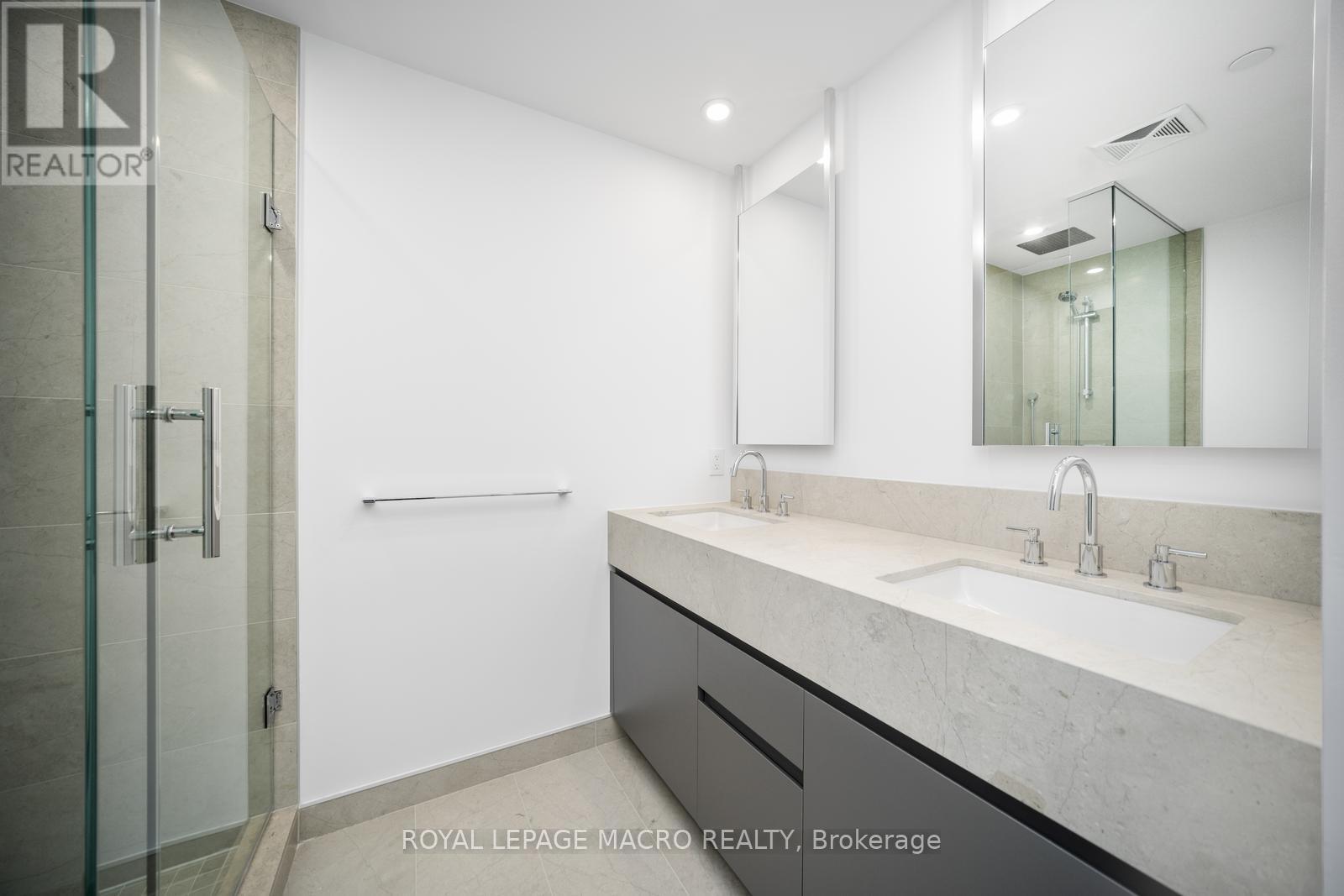 #403 346 DAVENPORT ROAD - 25