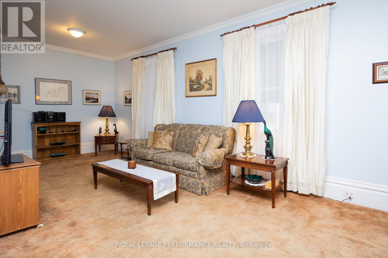 11 PETER STREET - 6