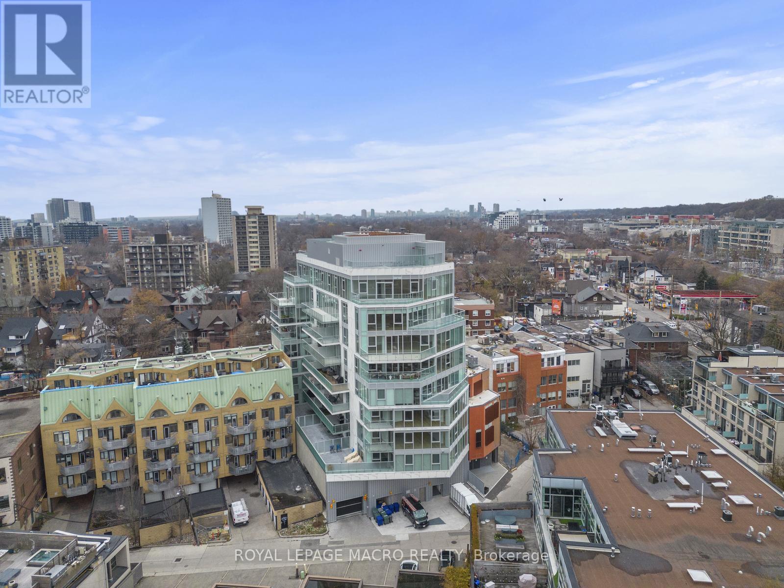 #403 346 DAVENPORT ROAD - 40