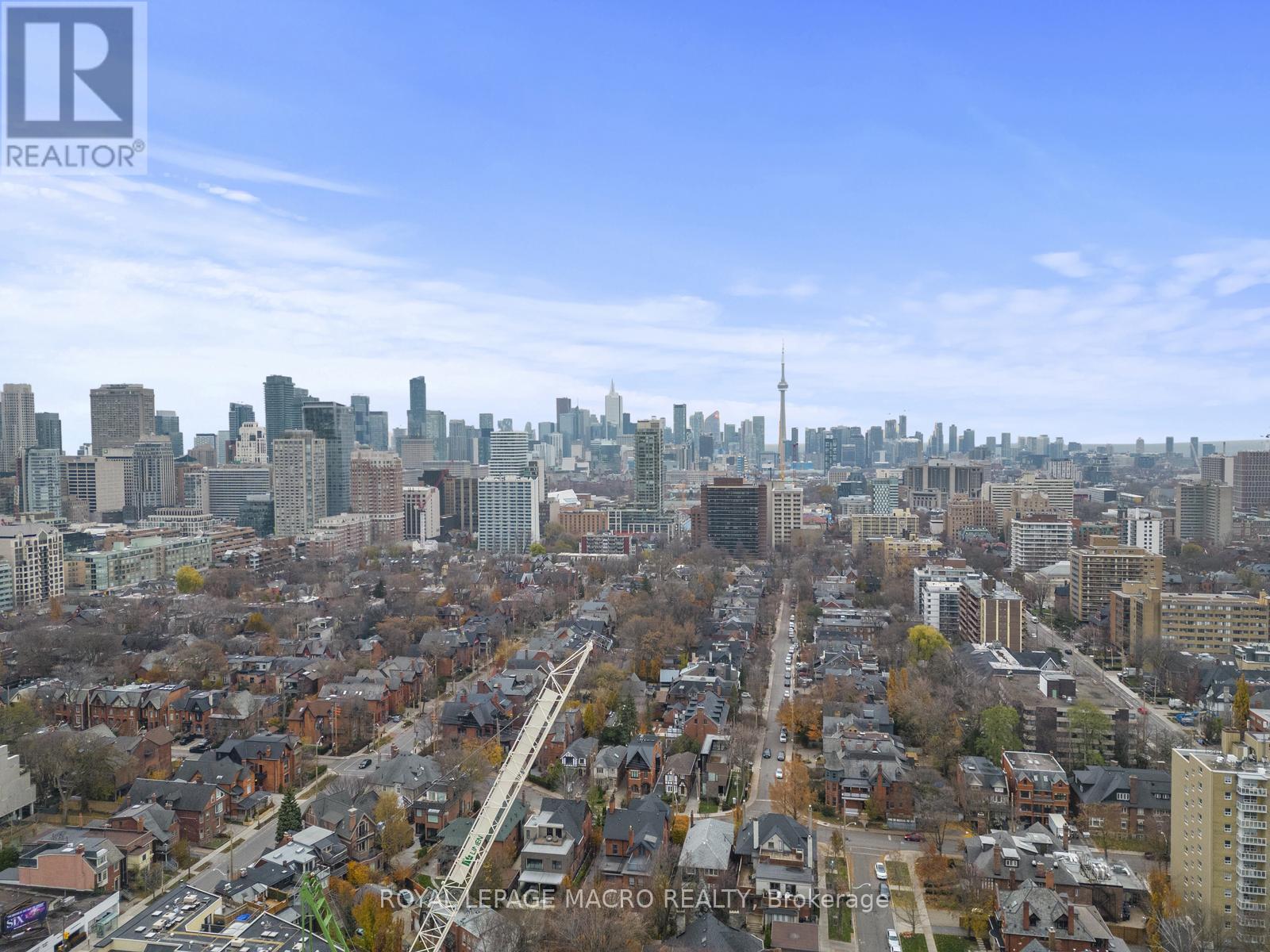 #403 346 DAVENPORT ROAD - 39