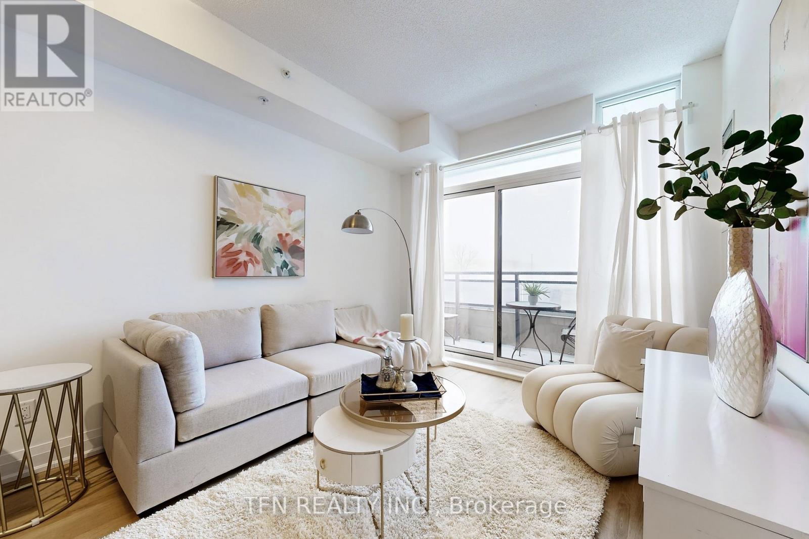 #307 75 NORTH PARK ROAD S - 6
