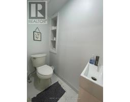 5470 Penetanguishene Road, Springwater, ON L0L1P0 Photo 10