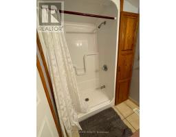 5470 Penetanguishene Road, Springwater, ON L0L1P0 Photo 14