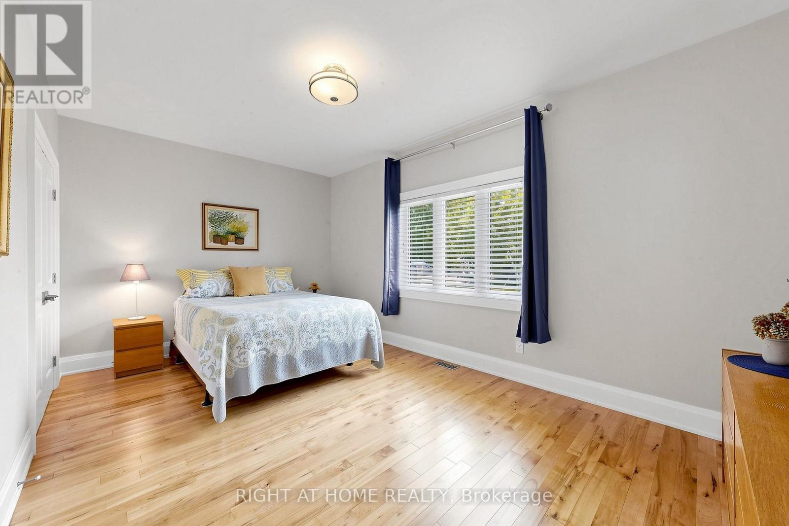 48 RIDGE AVENUE - 16