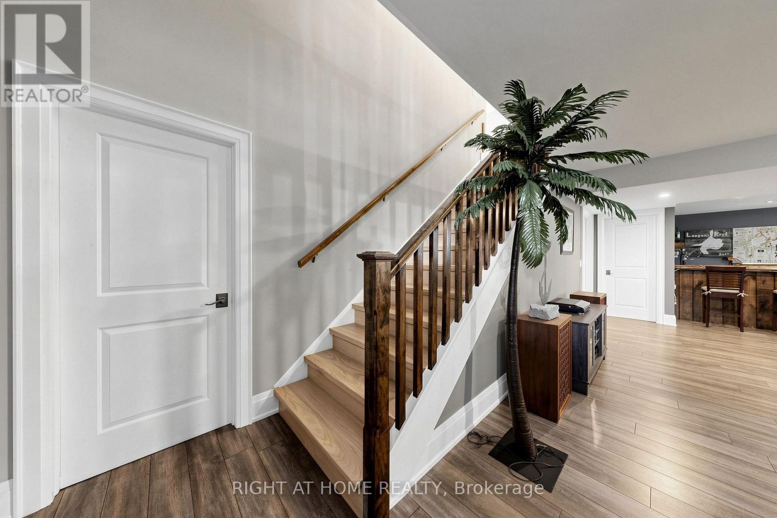 48 RIDGE AVENUE - 23