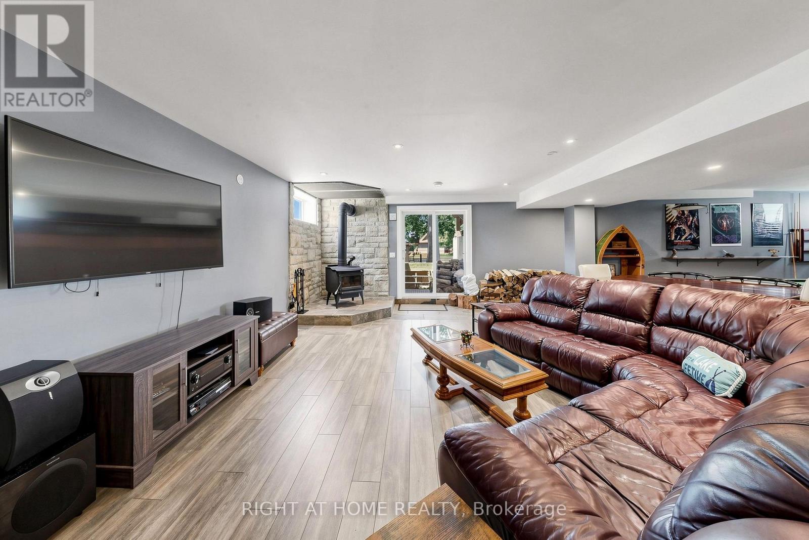 48 RIDGE AVENUE - 27