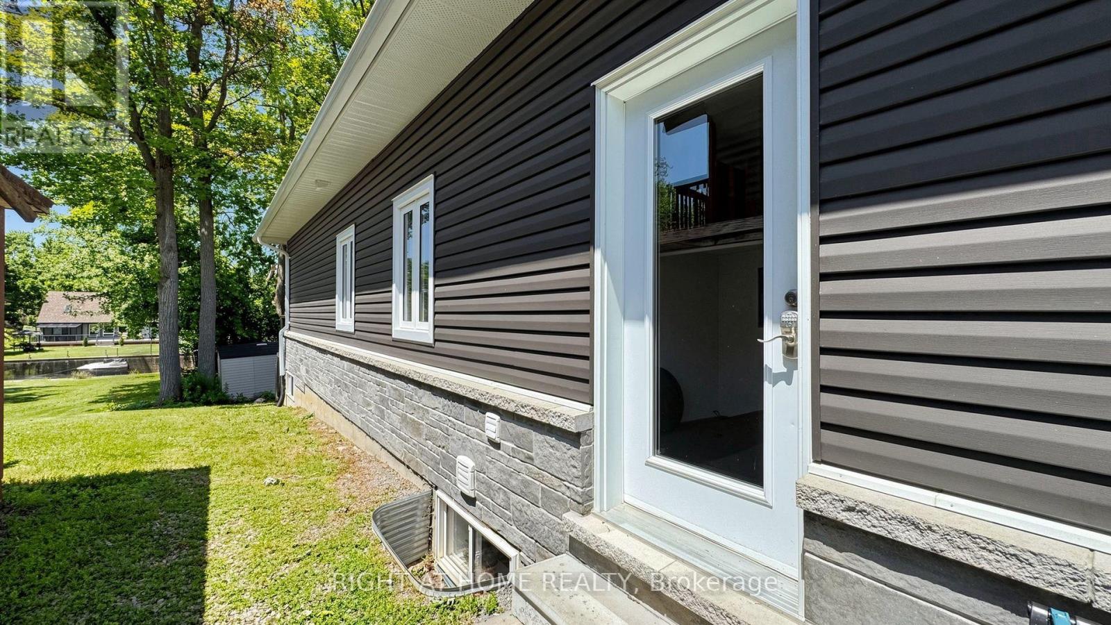 48 RIDGE AVENUE - 35