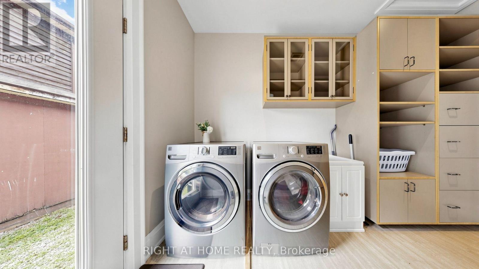 48 RIDGE AVENUE - 36