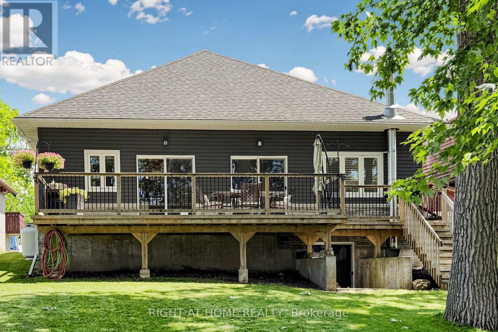 48 RIDGE AVENUE - 42