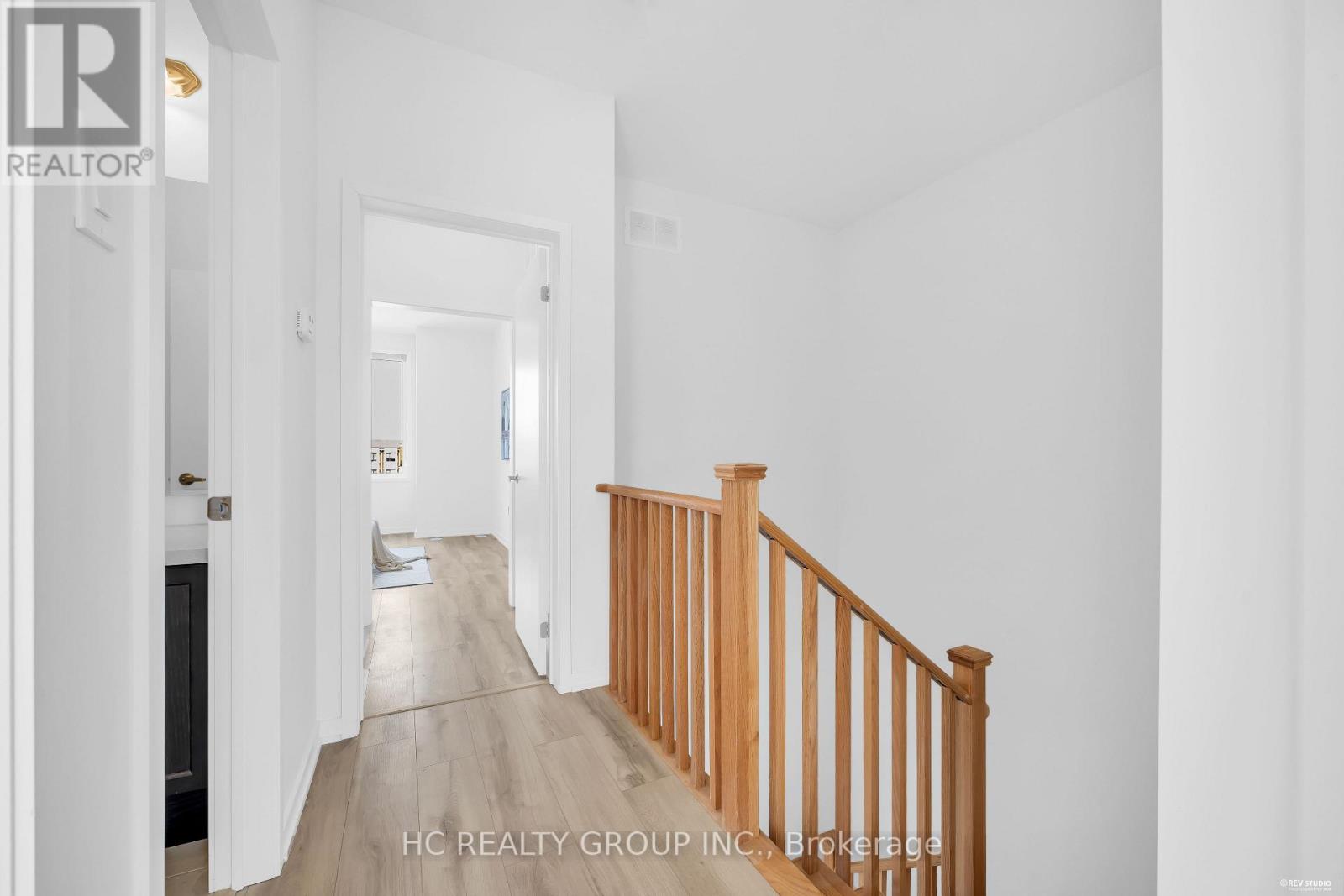 95 CRIMSON FOREST DRIVE - 18