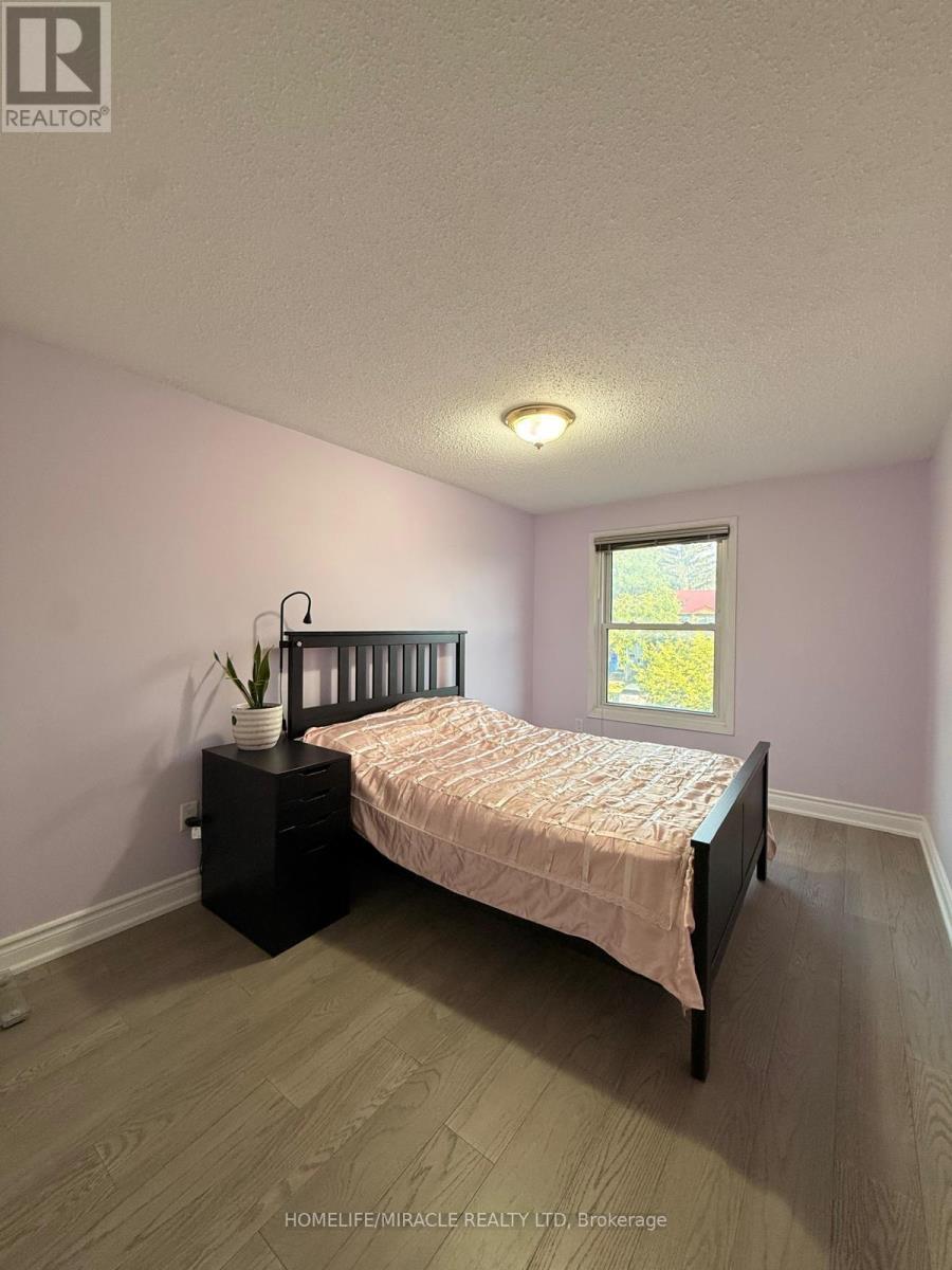 163 MABLEY CRESCENT - 12