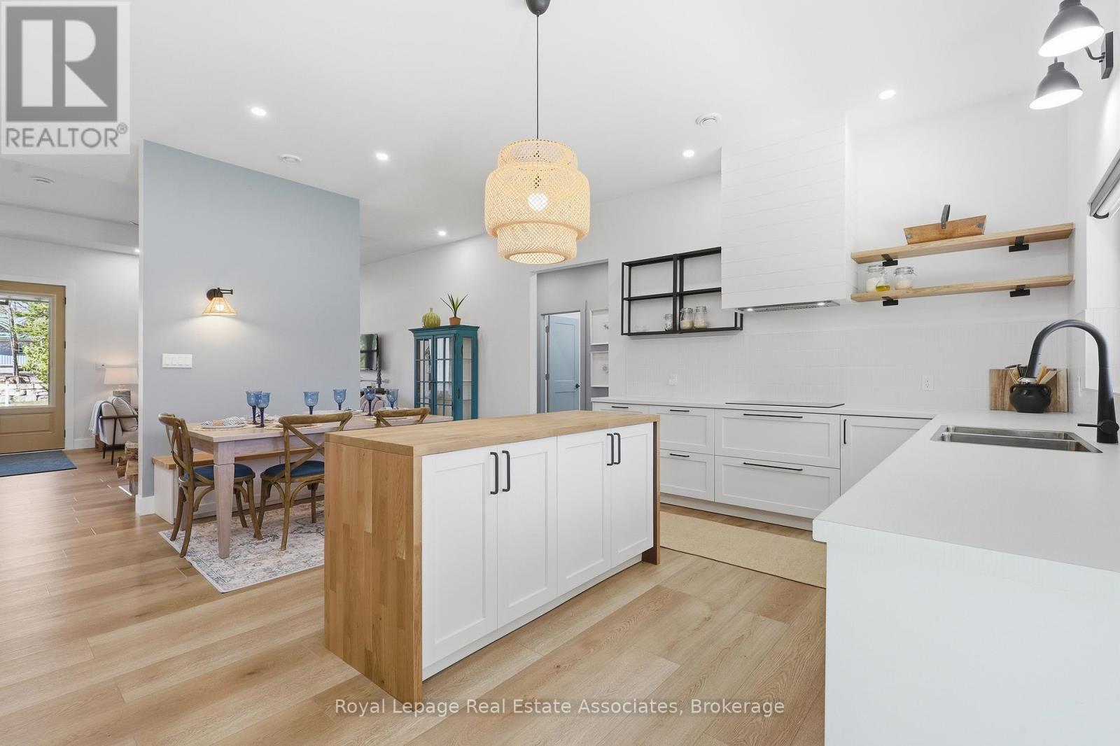 18 TAMARAC ROAD - 14