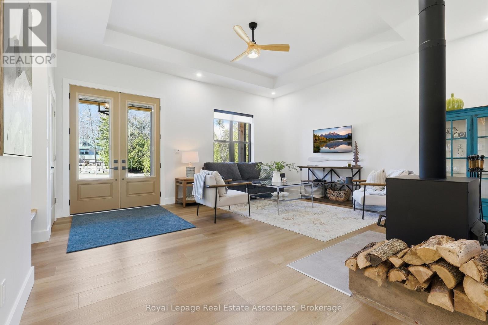 18 TAMARAC ROAD - 8