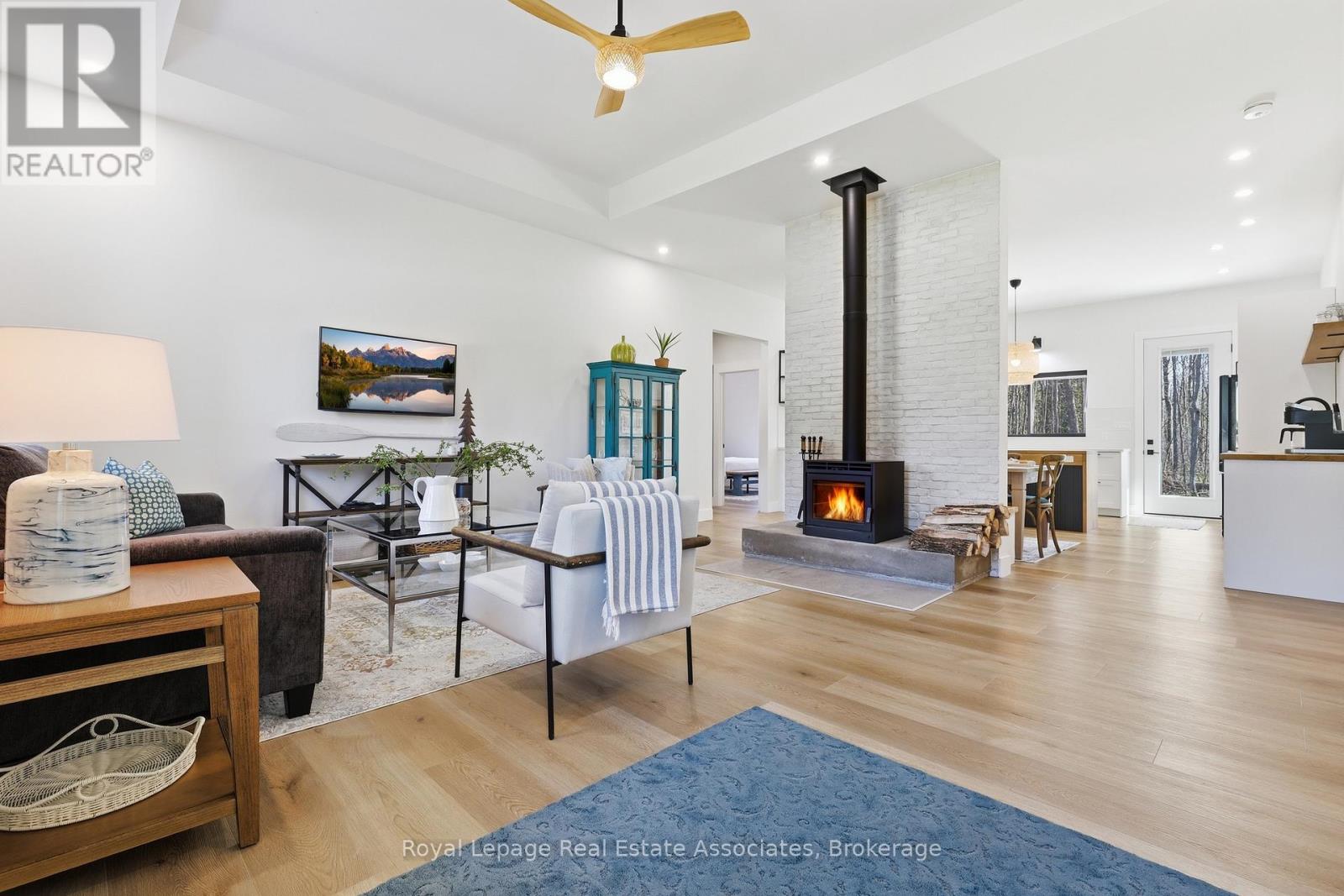18 TAMARAC ROAD - 4