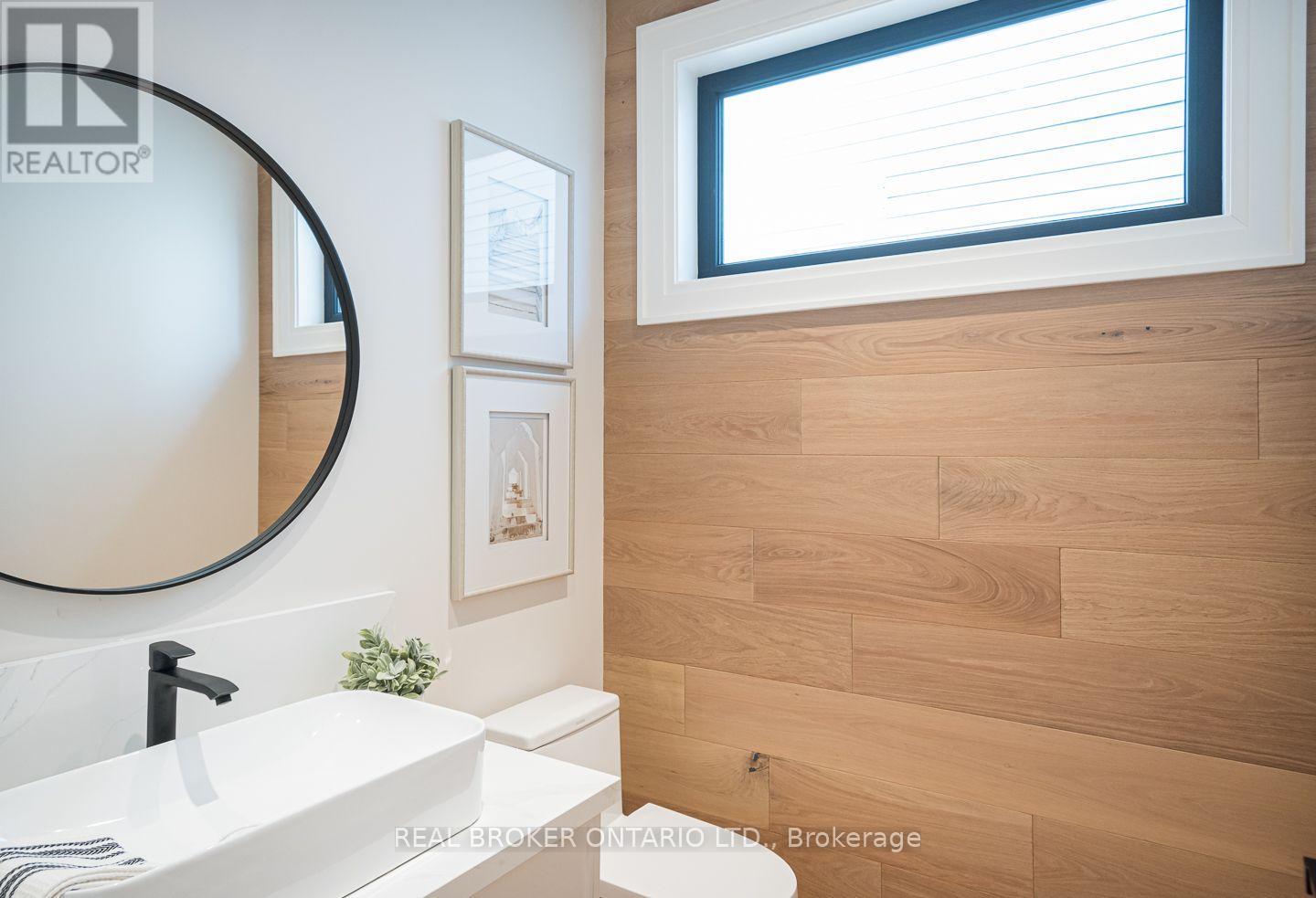 307 MARTIN STREET - 10