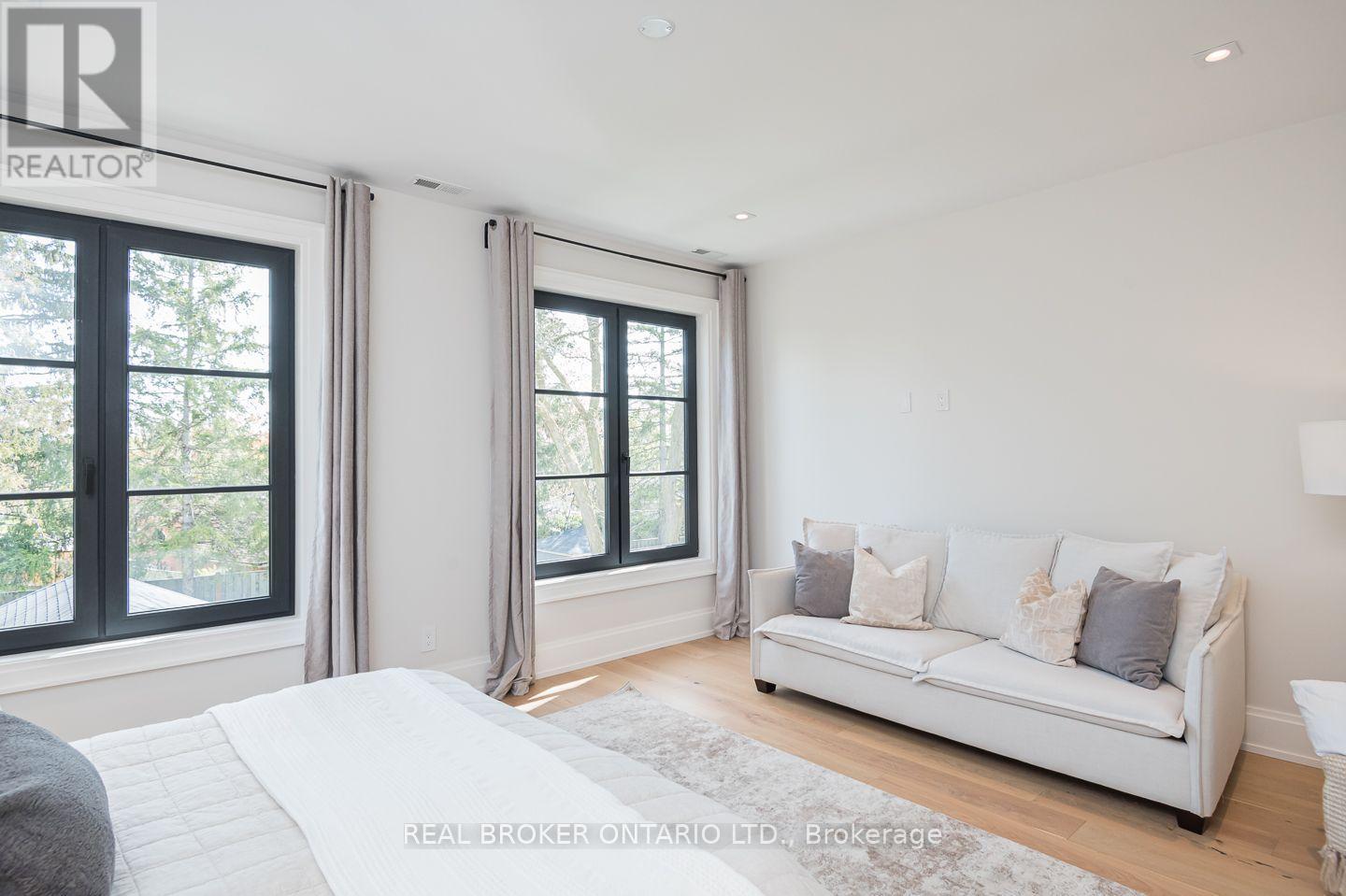 307 MARTIN STREET - 28