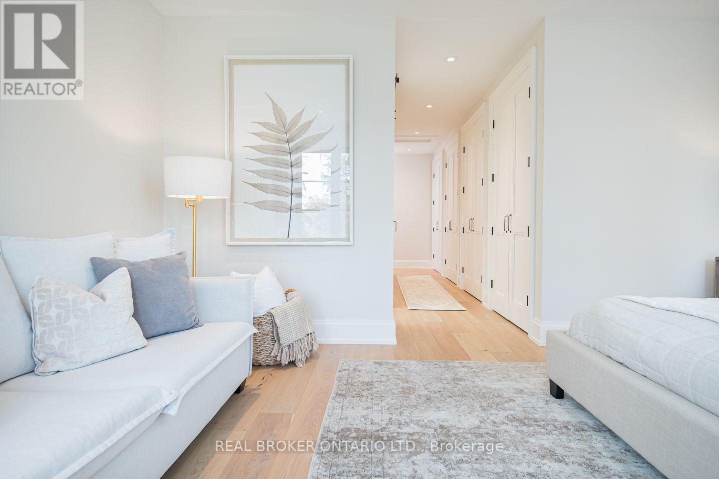 307 MARTIN STREET - 29