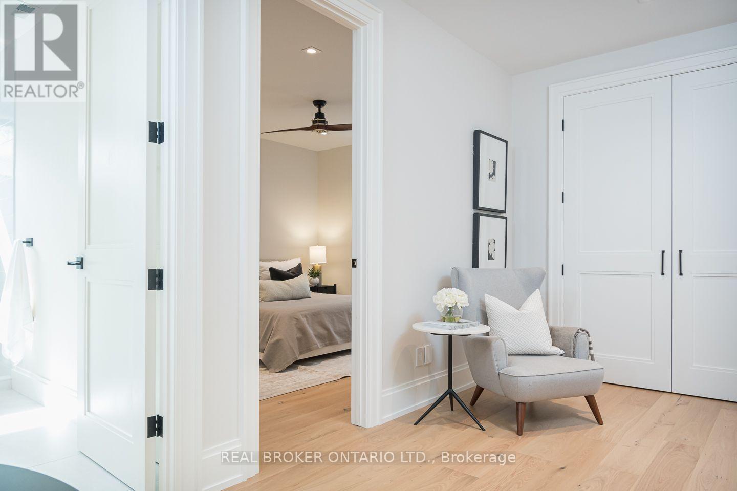 307 MARTIN STREET - 34