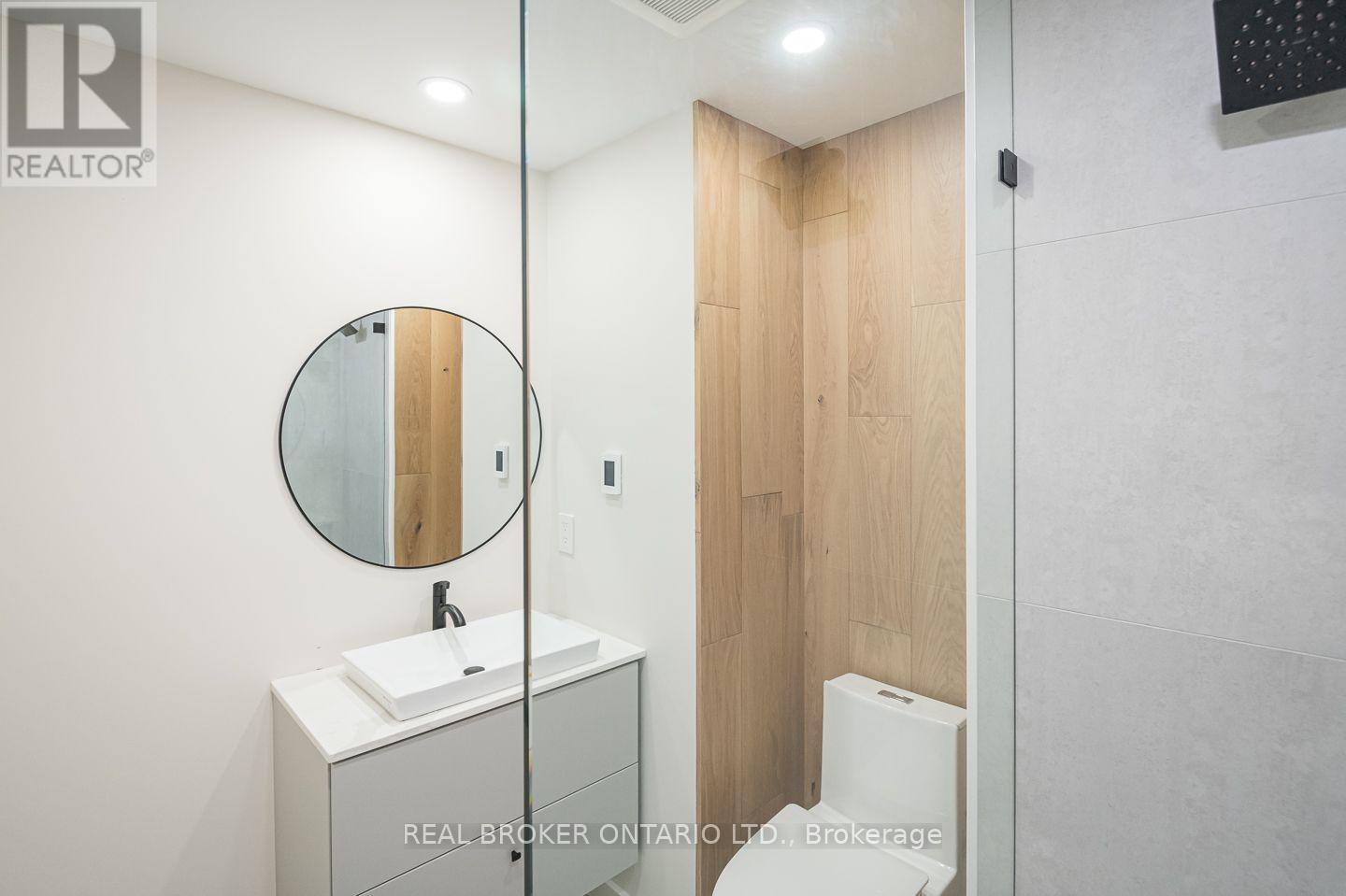 307 MARTIN STREET - 38