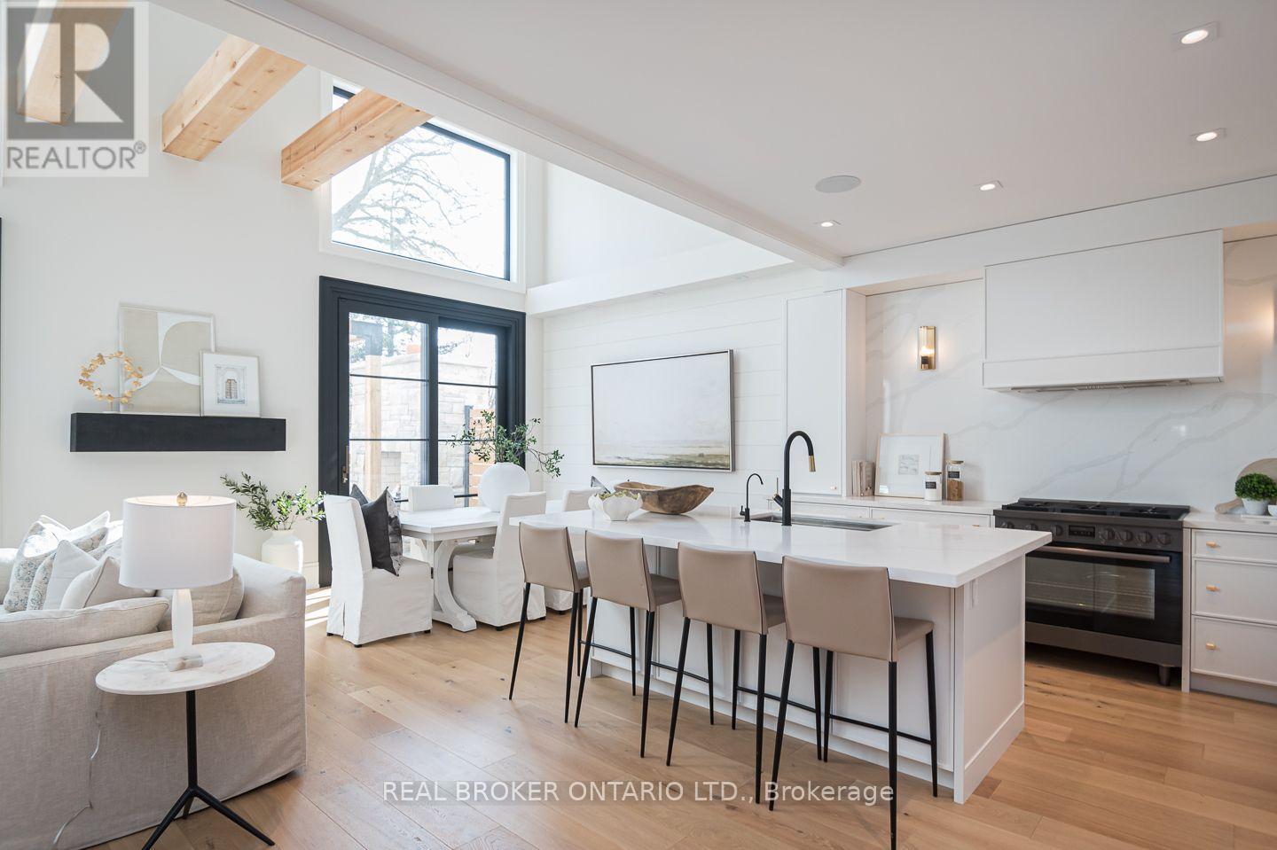 307 MARTIN STREET - 5
