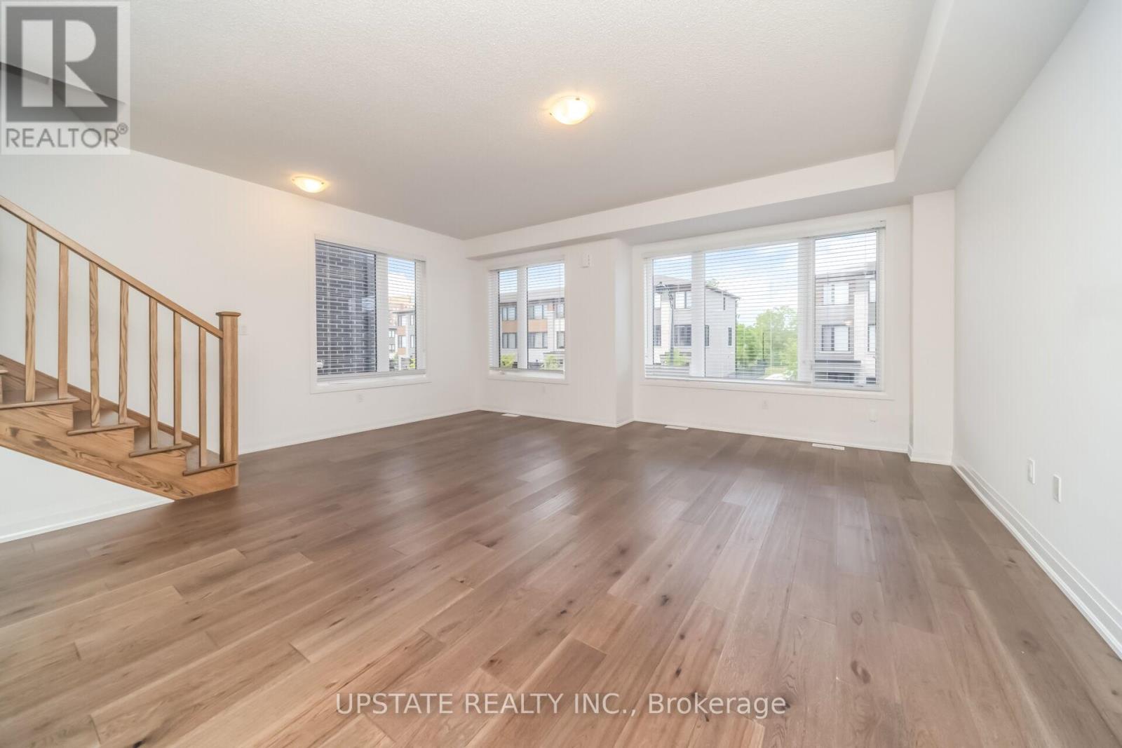 45 HUMBERSTONE DRIVE - 24