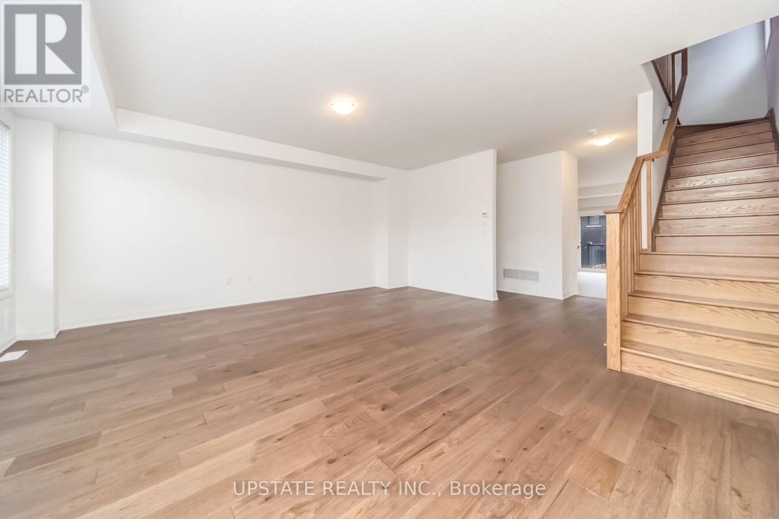 45 HUMBERSTONE DRIVE - 26
