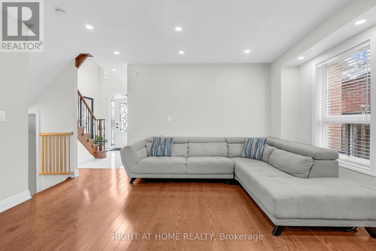 847 STONEBRIDGE AVENUE - 11