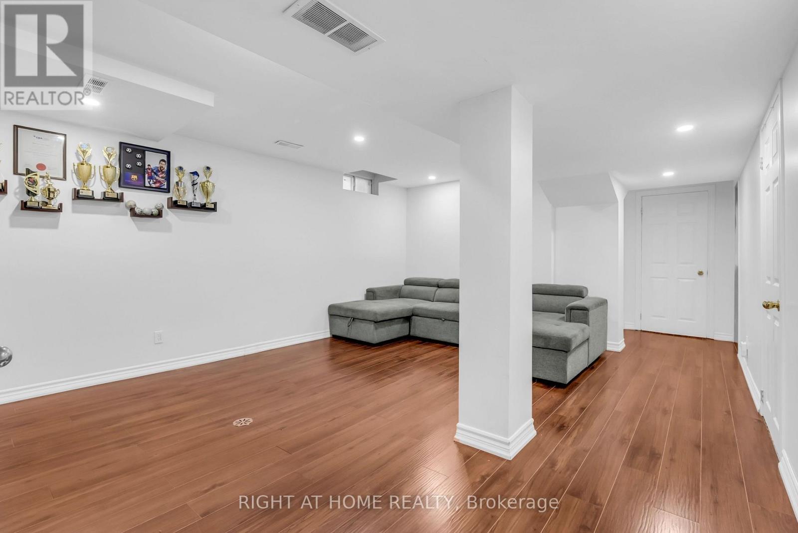 847 STONEBRIDGE AVENUE - 34