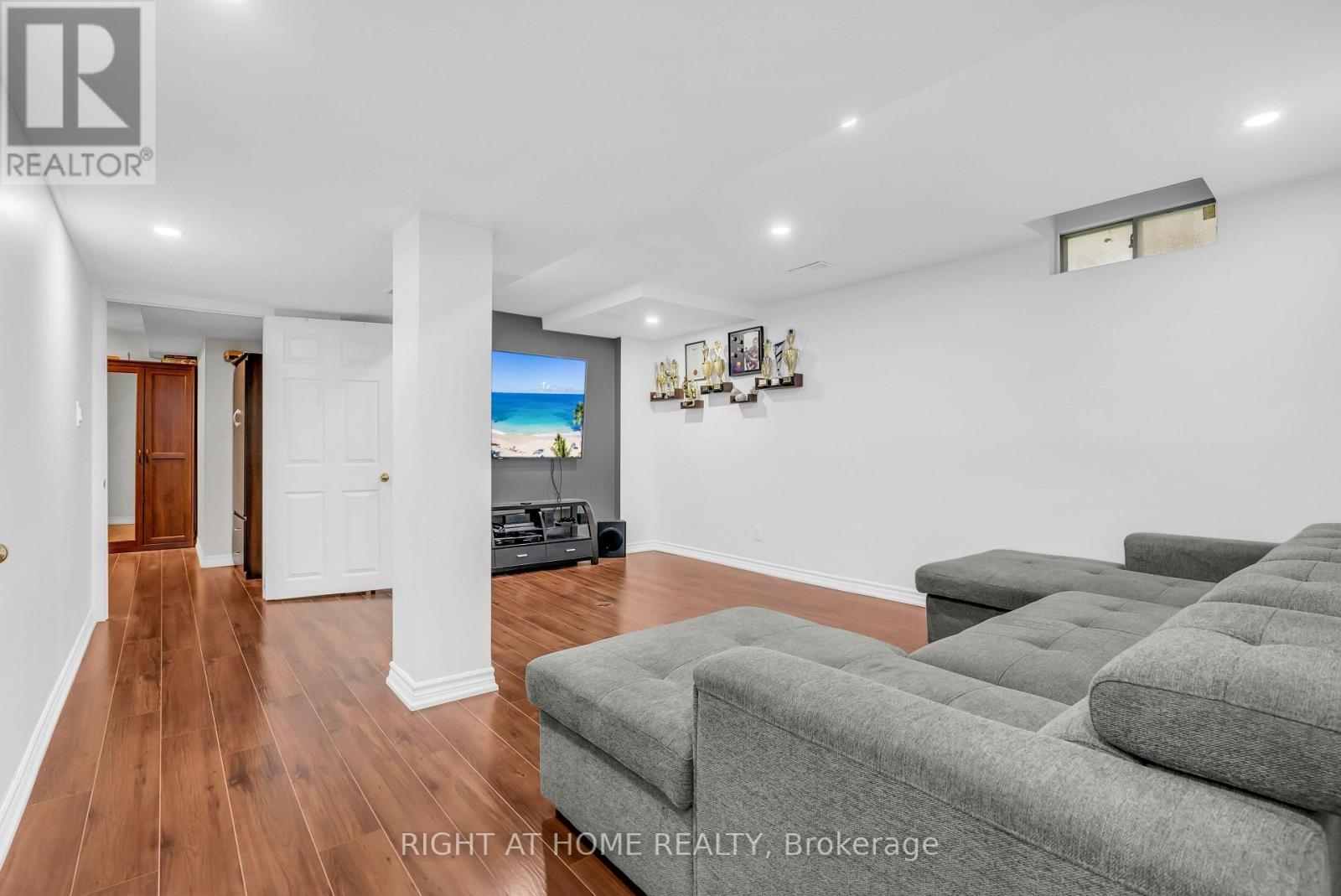 847 STONEBRIDGE AVENUE - 35