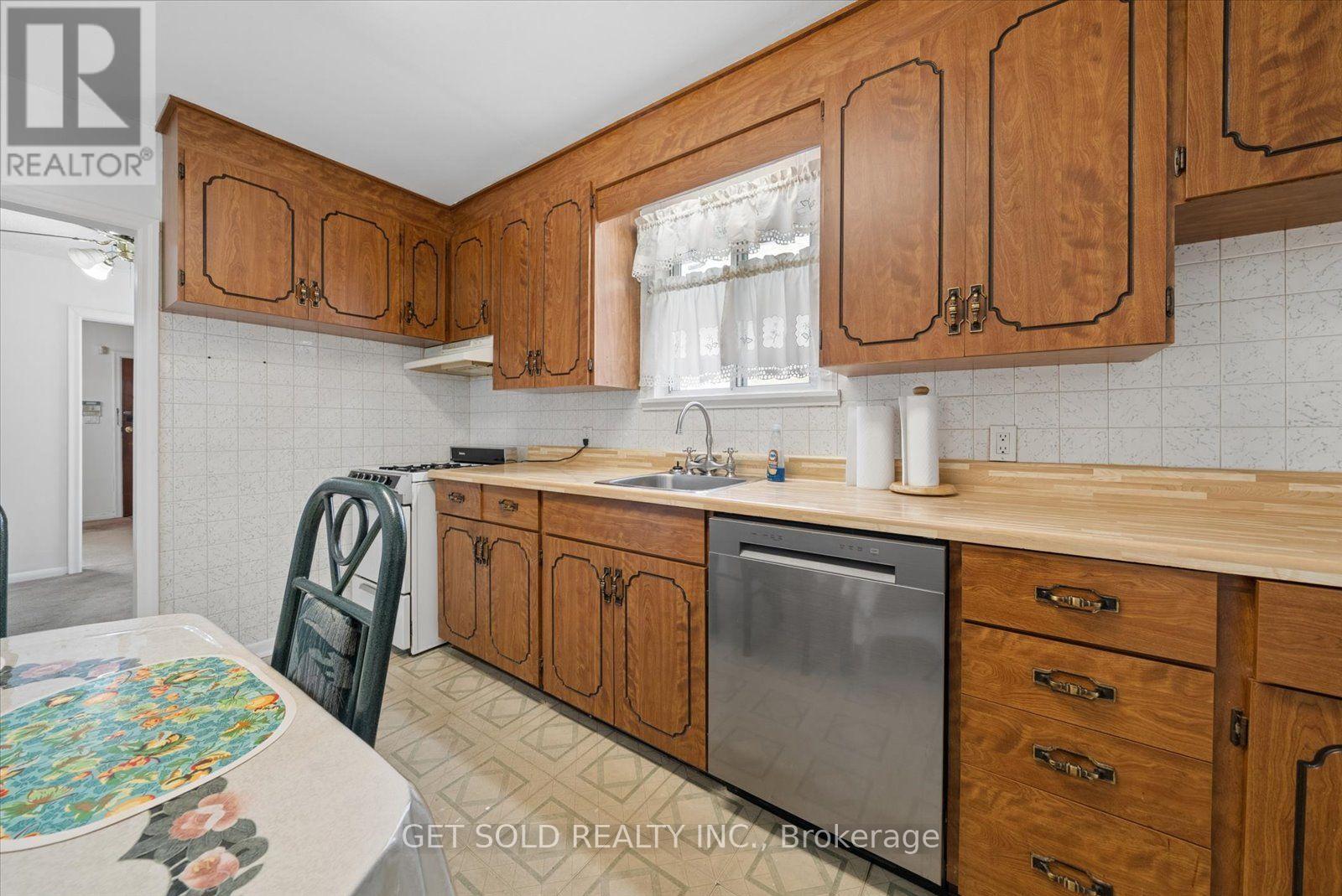 101 SEVENTEENTH STREET - 11