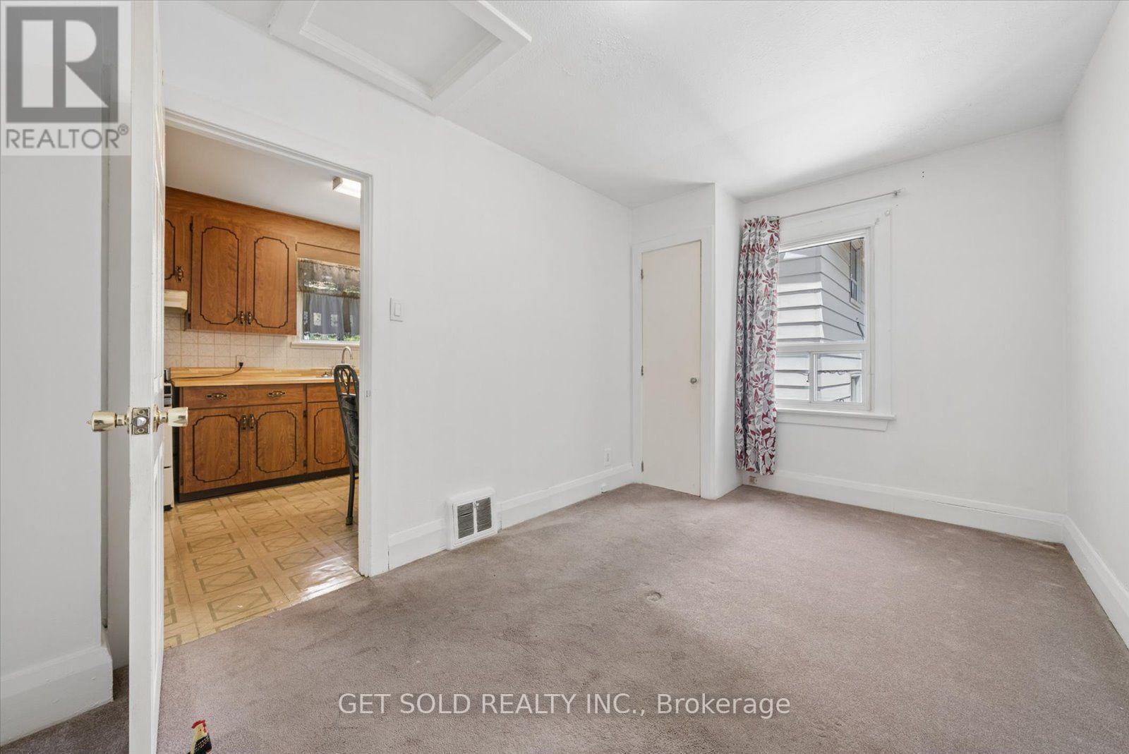 101 SEVENTEENTH STREET - 12