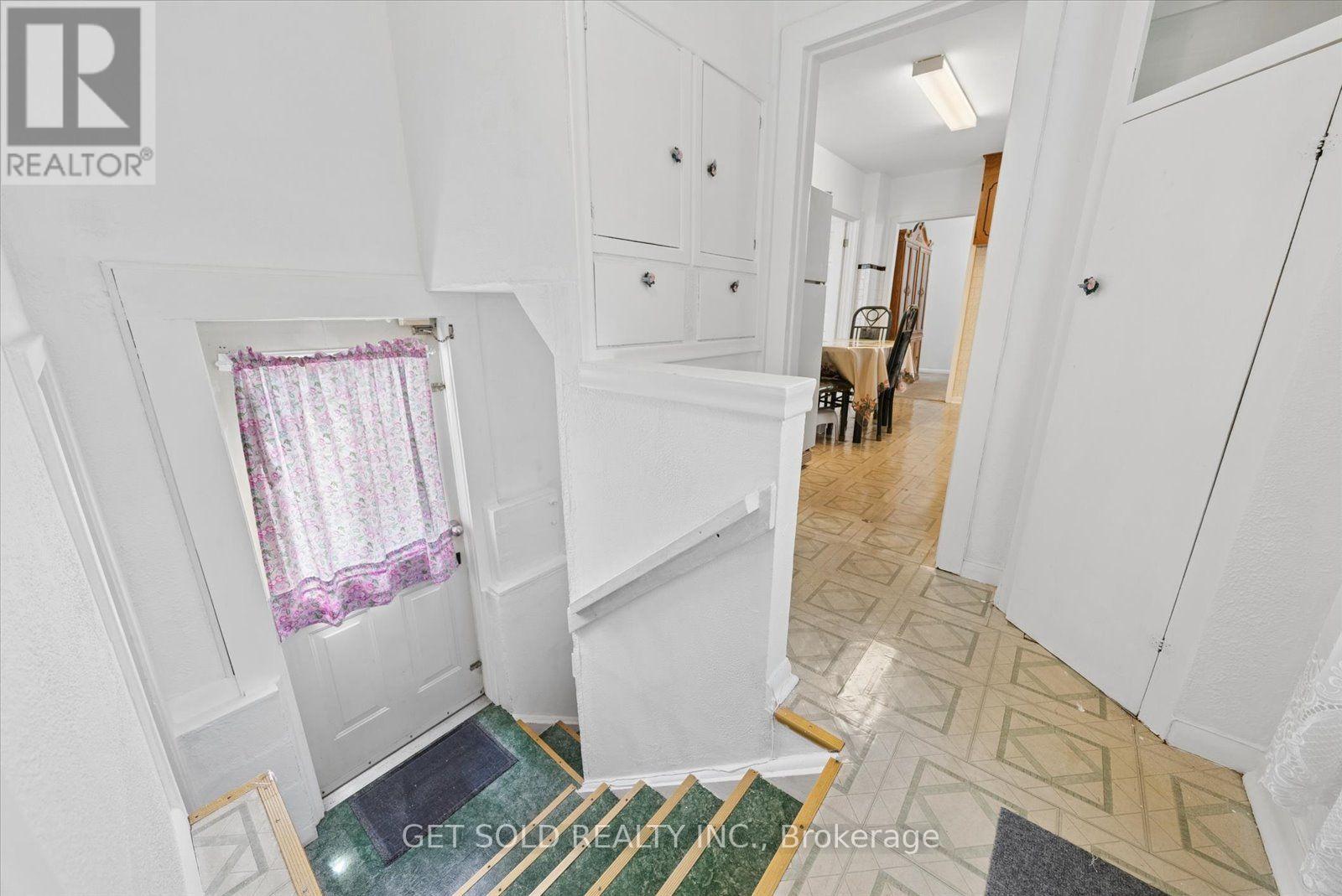 101 SEVENTEENTH STREET - 18