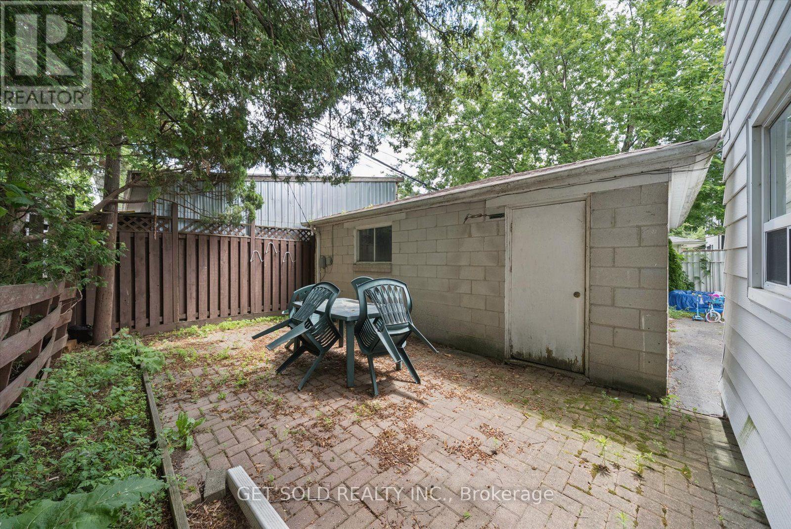 101 SEVENTEENTH STREET - 32